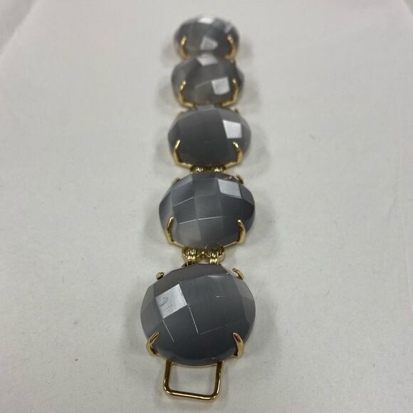 Kendra Scott Cassie bracelet in Slate cat's eye dyed glass and gold - Picture 5 of 8